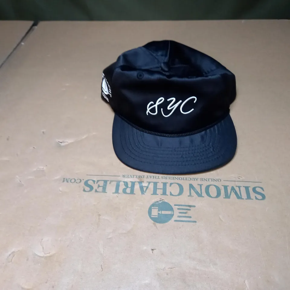 SOHO YACHT CLUB CAP