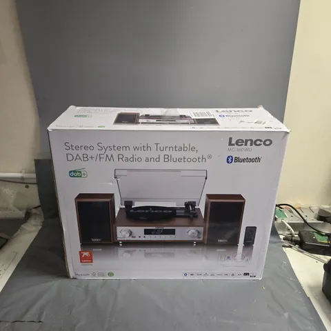 BOXED LENCO STEREO SYSTEM WITH TURNTABLE