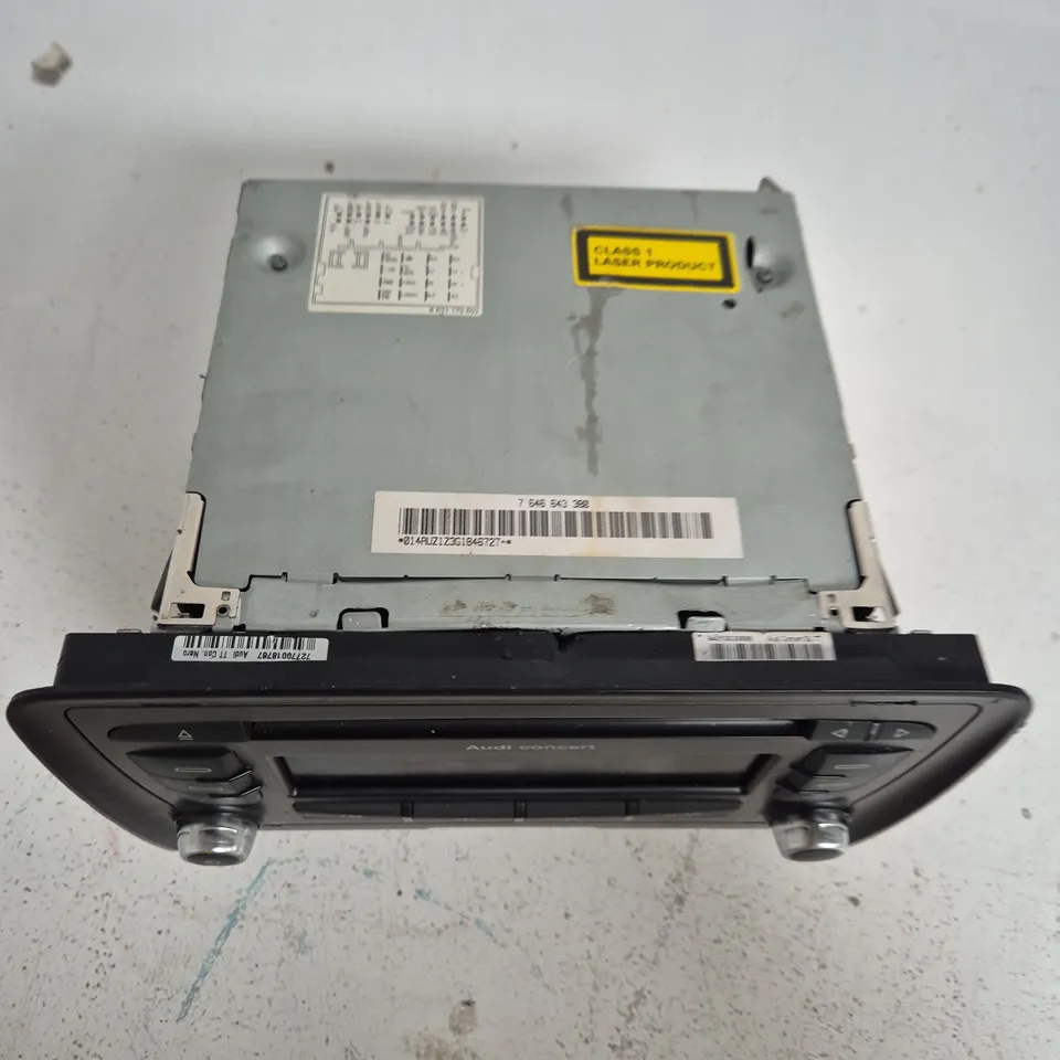 BLAUPUNKT AUDI CONCERT CAR STEREO HEAD UNIT