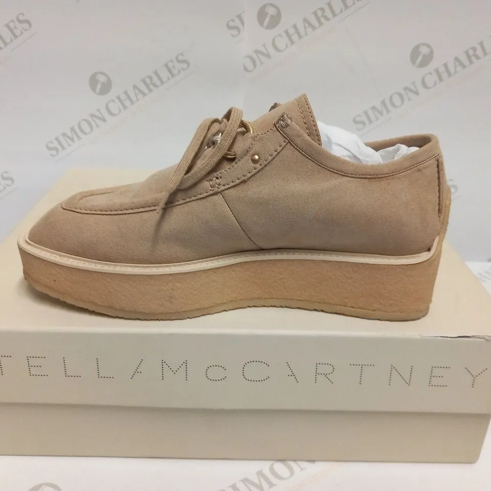 PAIR OF BOXED STELLA MCCARTNEY DESERT SHOES SIZE 38
