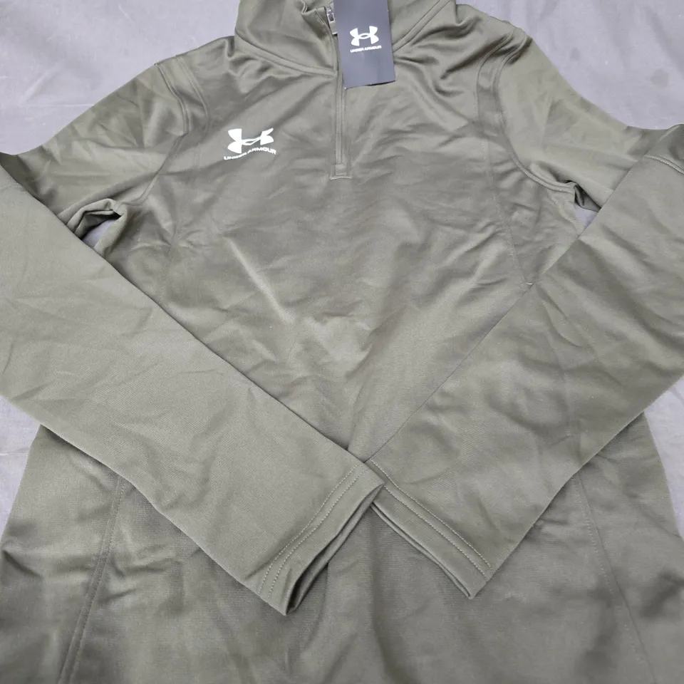 UNDER ARMOUR 1/4 ZIP TOP - SIZE SMALL