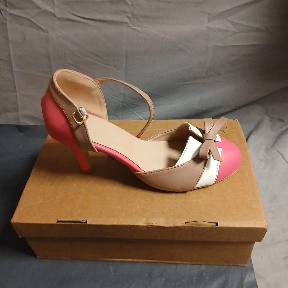 WOMEN'S PINK AND BEIGE BOW-DETAIL MID-HEEL SANDALS SIZE EU 37