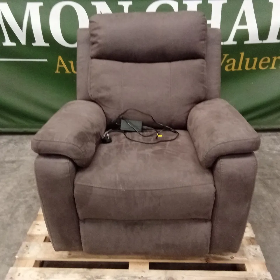 QUALITY DESIGNER POWER RECLINER ARMCHAIR