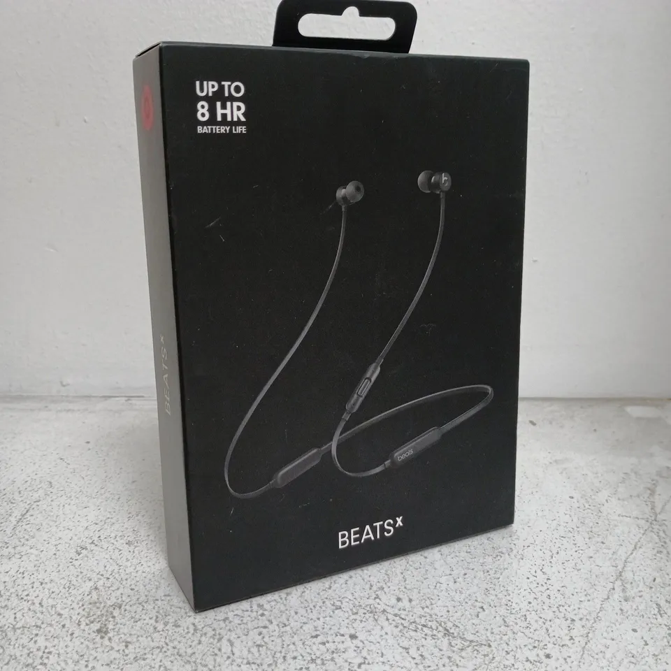 BEATSX WIRELESS EARPHONES – BOXED