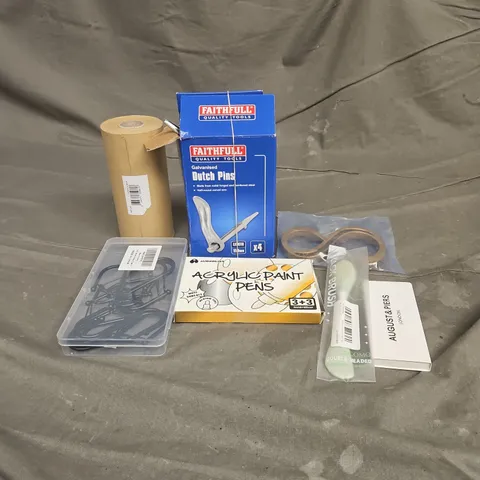 APPROXIMATELY 15 ASSORTED HOUSEHOLD ITEMS TO INCLUDE - ACRYLIC PAINT PENS, FAITHFUL DUTCH PINS, MASK BRUSH, ETC