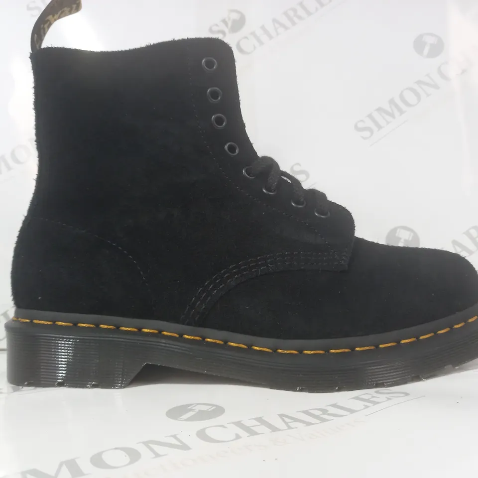 PAIR OF DR MARTEN SUEDE ANKLE BOOTS IN BLACK UK SIZE 7