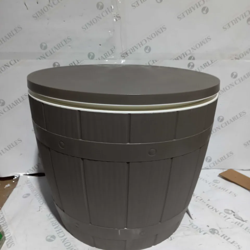 INNOVATORS DRINKS COOLER TABLE