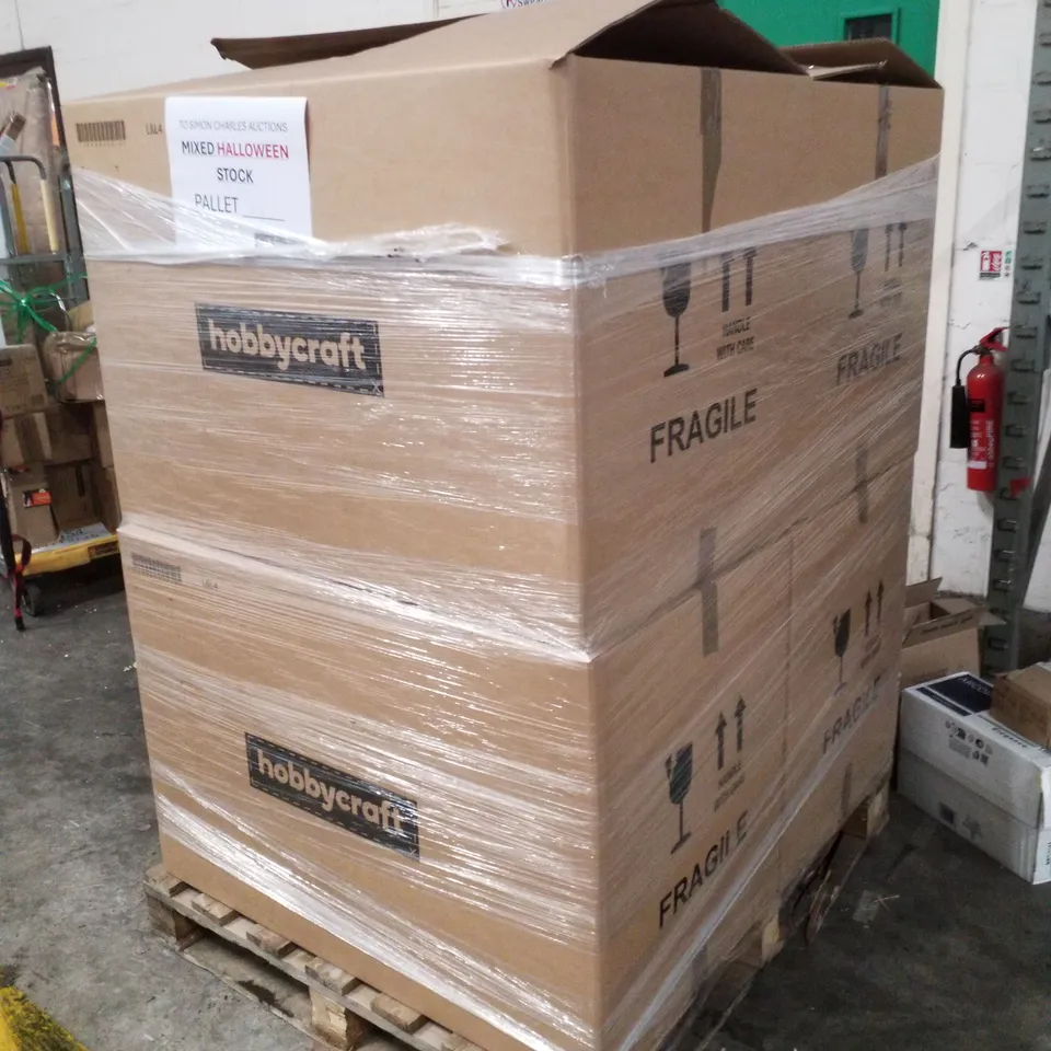 PALLET CONTAINING LARGE QUANTITY OF BRAND NEW HALLOWEEN PLUSH PUMPKINS 