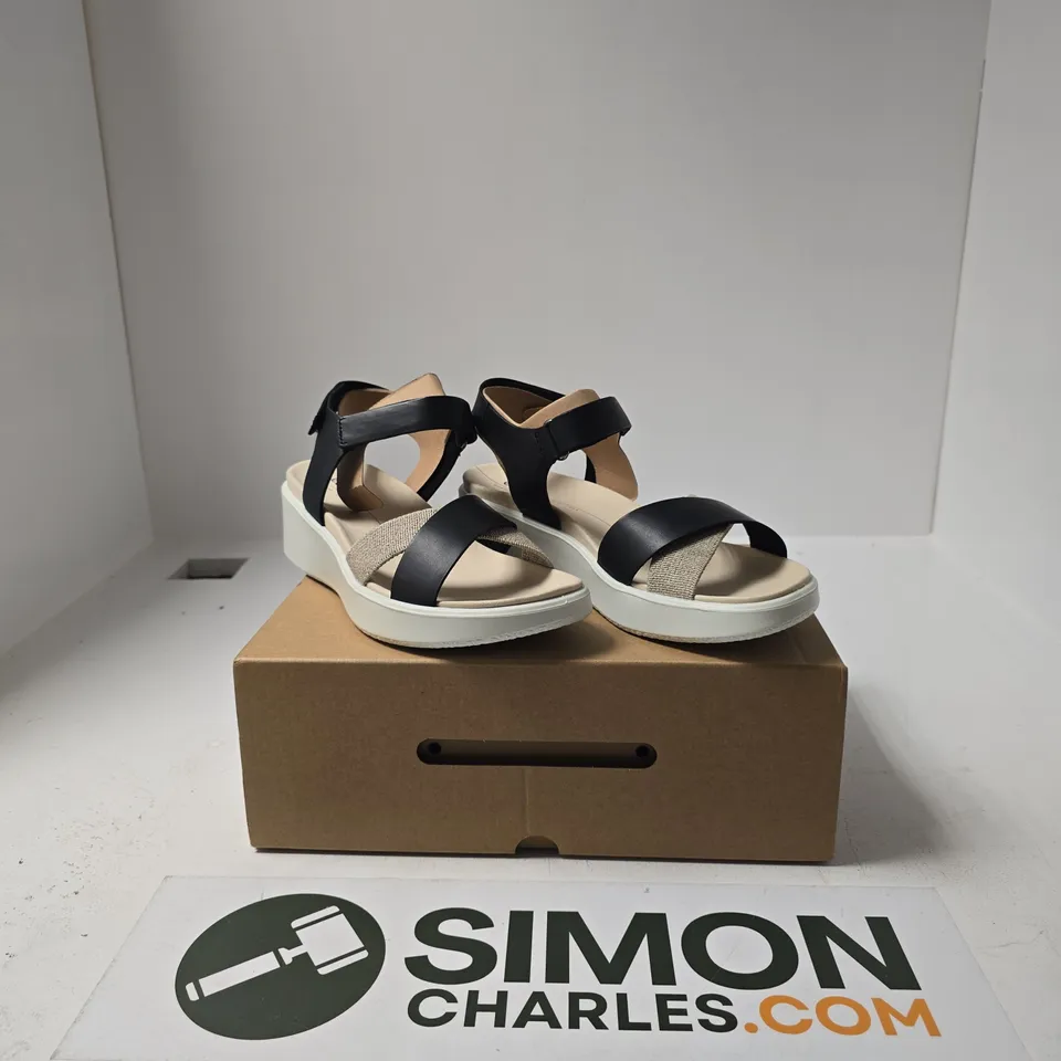 BOXED PAIR OF ECCO FLOWT WEDGE SANDAL SIZE UK 6.5-7