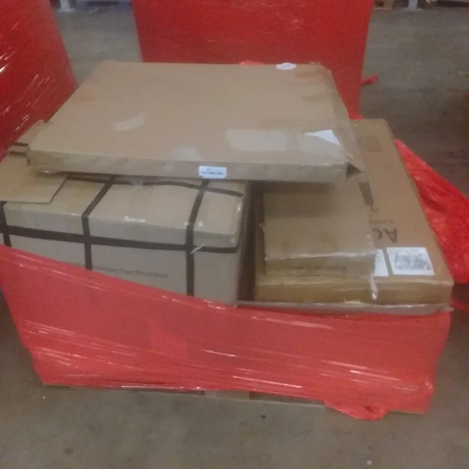 PALLET OF ASSORTED ITEMS INCLUDING 3.2M TELESCOPIC LADDER, 4 STEP STEPLADDER, WASHING MACHINE RACK, WALL MIRROR