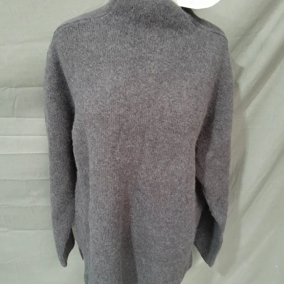 SWEATY BETTY PINNACLE WOOL FUNNEL NECK JUMPER IN URBAN GREY - M