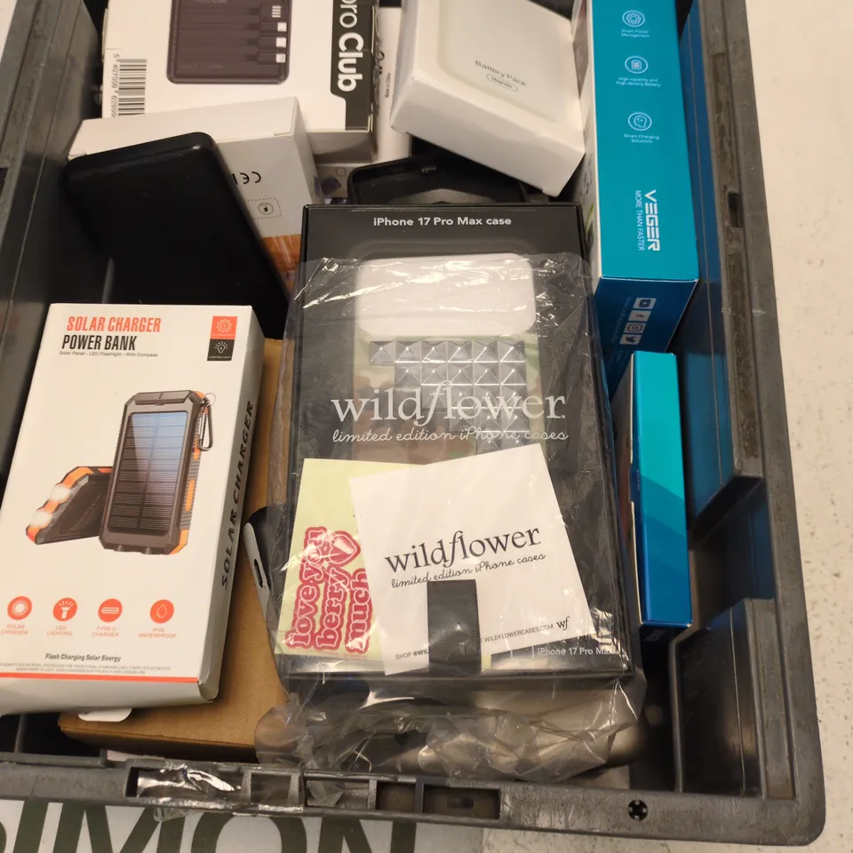BOX CONTAINING A MIX OF APPROXIMATELY 15 PHONE CASES AND POWER BANKS ETC.