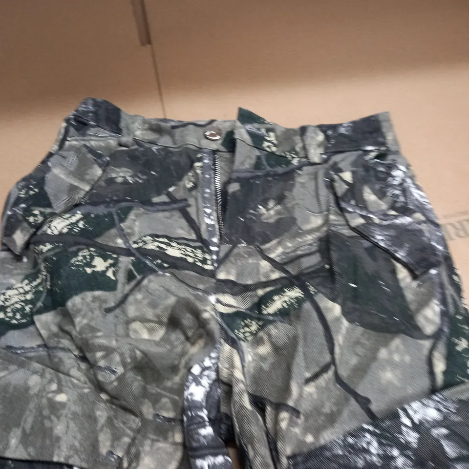 MANIERE DE VOIR CAMO CARGO TROUSERS - UK 8