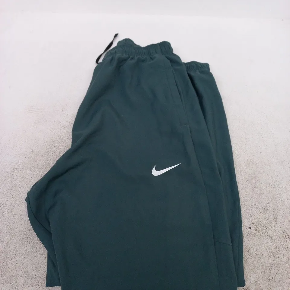 NIKE CASUAL TRACKSUIT BOTTOMS - SIZE L