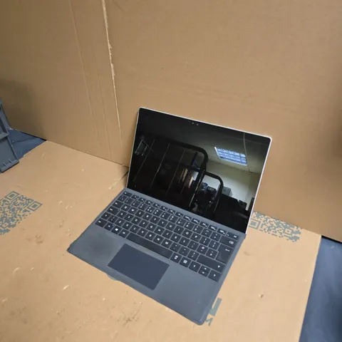 MICROSOFT SURFACE PRO 4 12.3" TABLET – I5-6300U, 8GB RAM, 256GB SSD – SILVER