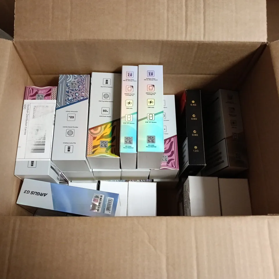 LOT OF APPROXIMATELY 30 ASSORTED VAPING ITEMS TO INCLUDE VAPORESSO, NEXLIM AND VOOPOO