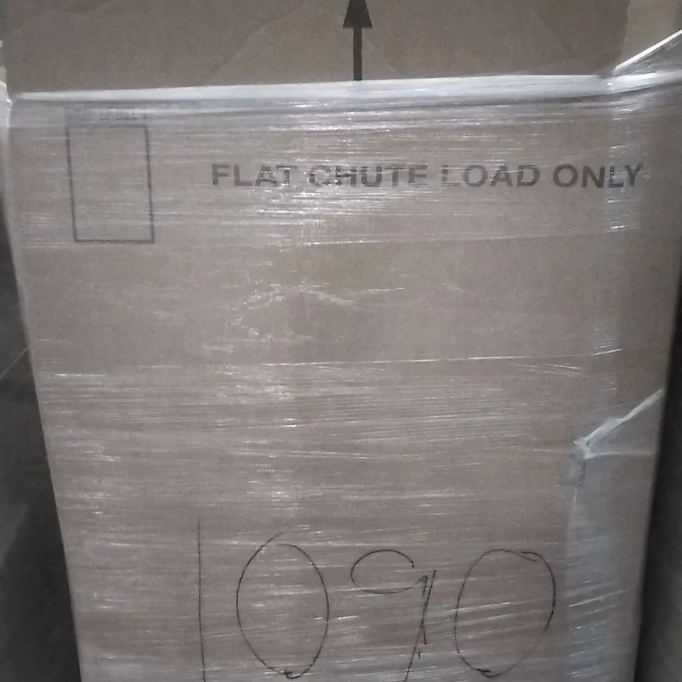 PALLET OF ASSORTED ITEMS INCLUDING CAMPING COT, YUDA CLOTHES RACK, DAILYSWEE STAND MIXER, SPRING LOADED TENSION ROD, WASHING MACHINE RACK
