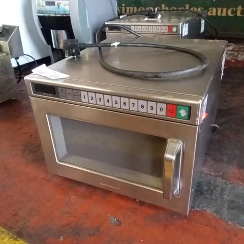 PANASONIC 1900W COMMERCIAL MICROWAVE OVEN