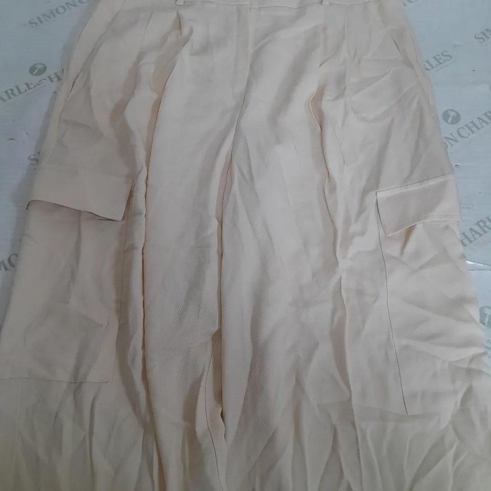 MNG CREAM CARGO PANTS - EUR 42