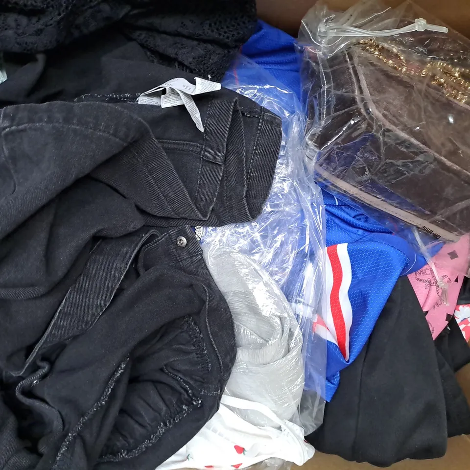 BOX OF APROX 20 ASSORTED CLOTHING AND ITEMS IN VARIOUS COLOURS STYLES AND SIZES - COLLECTION ONLY