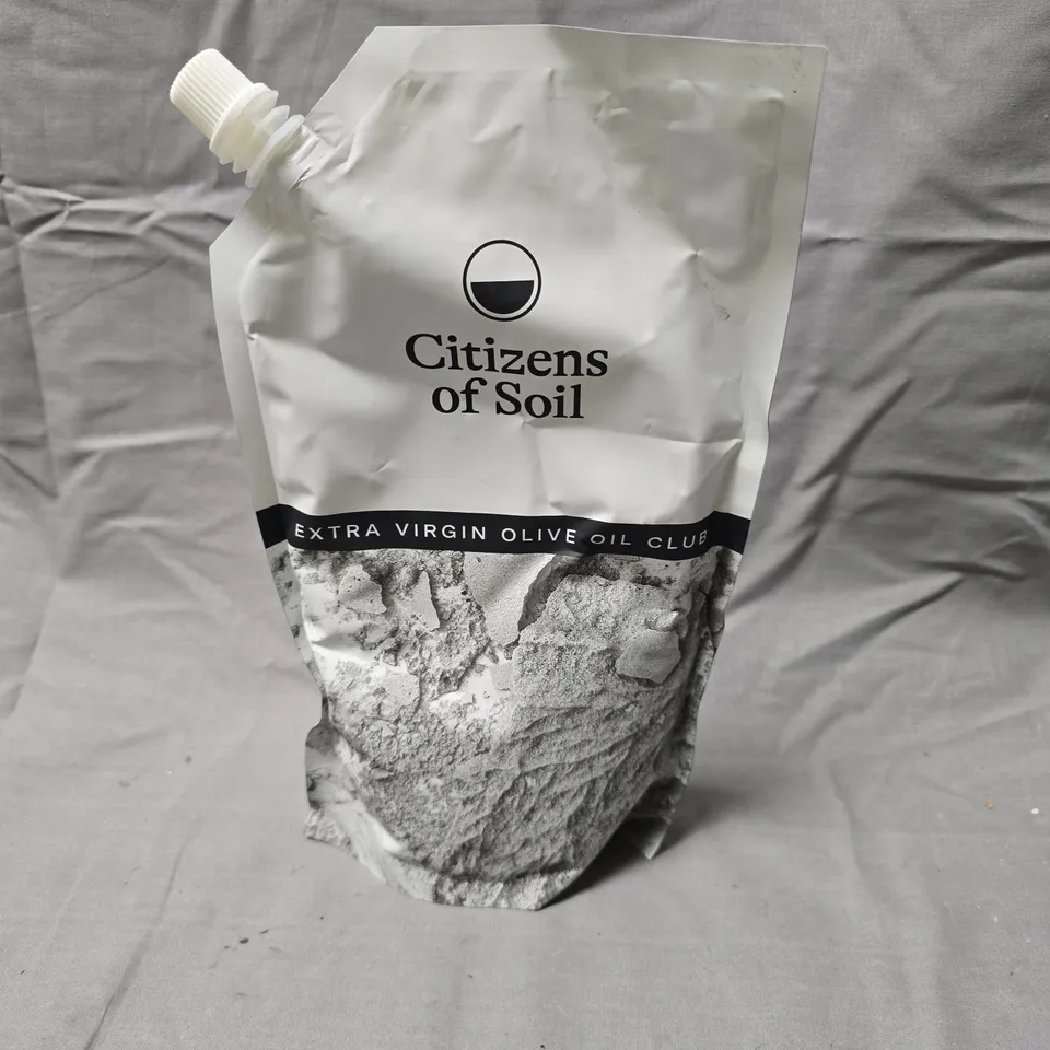 THREE CITIZENS OF SOIL EXTRA VIRGIN OLIVE OIL CLUB – 500ML STAND-UP POUCH, PORTUGAL (COBRANÇOSA, TRANSMONTANA, VERDEAL & MADURAL)