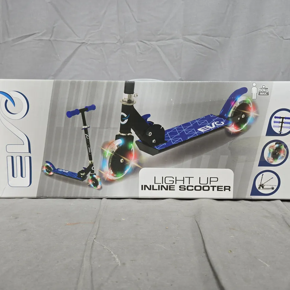 BOXED EVO LIGHT UP INLINE SCOOTER