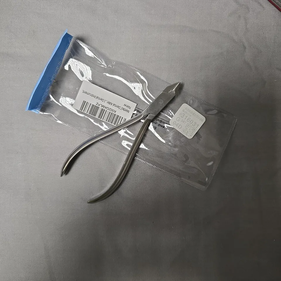  METTLEZ DENTAL INSTRUMENT – CURVED FORCEPS IN SEALED POUCH - APPROXIMATELY 7 PCS
