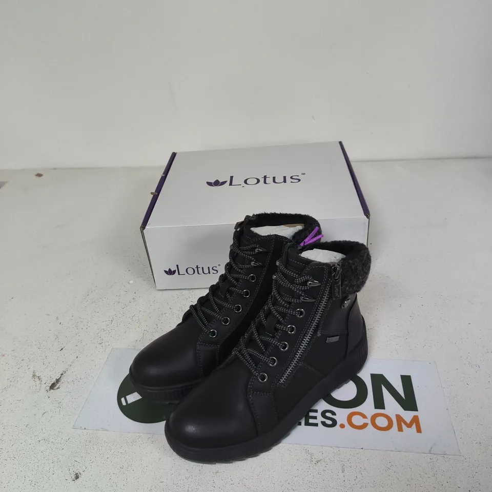 LOTUS PENRITH ULB392 BLACK BOOTS – EU 36 (UK 3)
