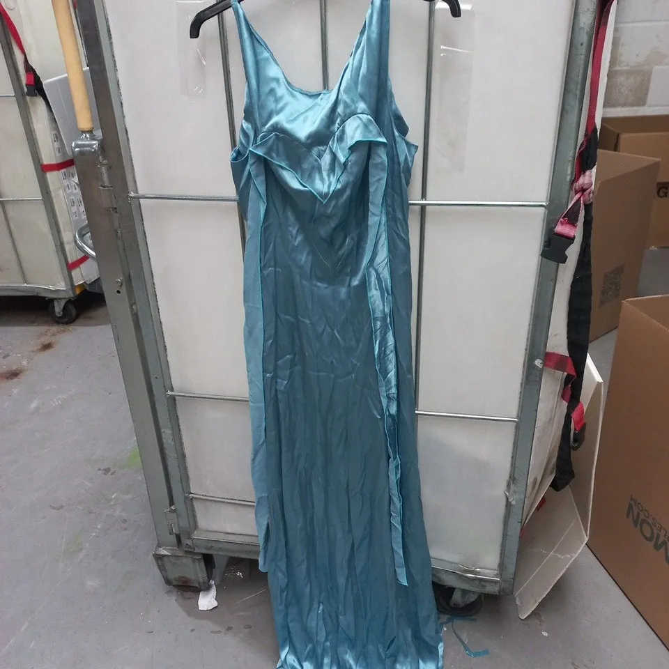 HABEY CLUB TURQUOISE SATIN EVENING DRESS – WOMEN'S, SIZE S