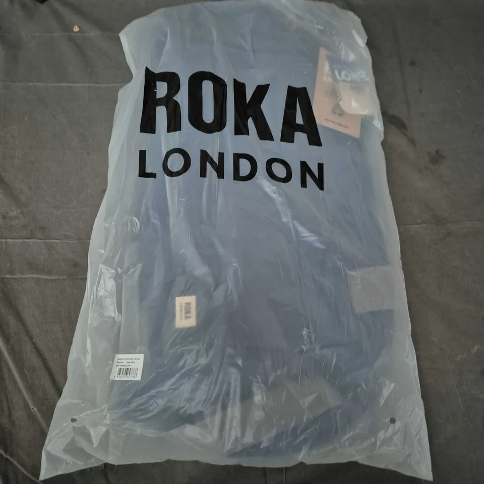 BAGGED ROKA LONDON GATWICK RECYCLED CANVAS BAG – DEEP BLUE, MEDIUM