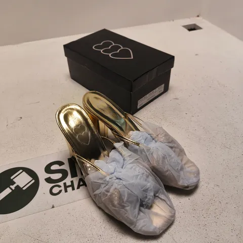 WOMEN'S GOLD METALLIC SHOES – UK 8 (EU 41) STYLE DB147 