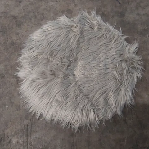 BRAND NEW BAGGED PACO HOME PLAYA RUG - 45cm D