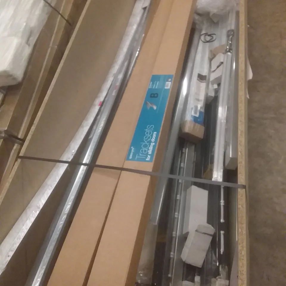PALLET OF ASSORTED FLOORING ACCESSORIES SUCH AS, alara POST KIT AND POST EXTENDERS, SLIDING DOOR TRACK SETS AND OLENI SLIDING DOOR SYSTEM