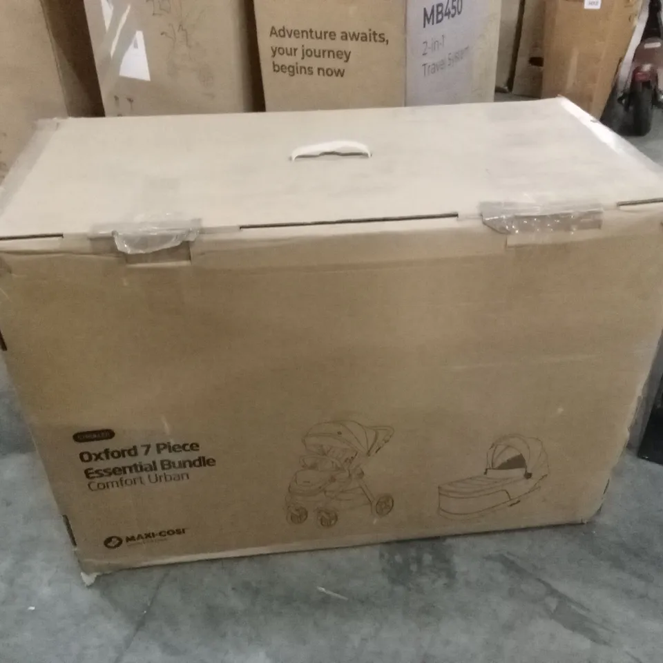 BOXED MAXI-COSI OXFORD STROLLER & CARRYCOT 