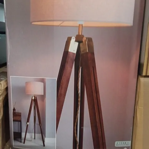 BOXED DUNHELM TRIO WOODEN FLOOR LAMP