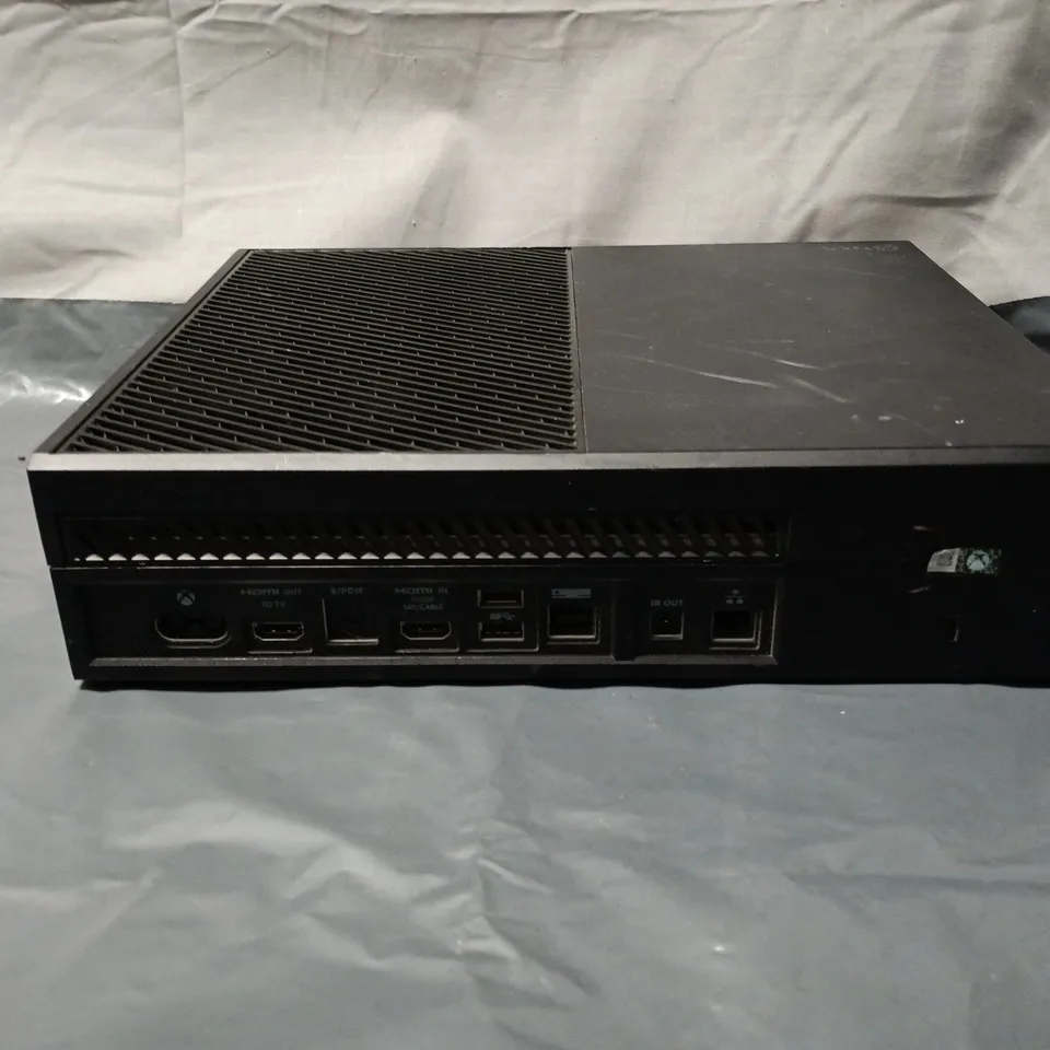 MICROSOFT XBOX CONSOLE – BLACK WITH NO POWER OR ACCESSORIES