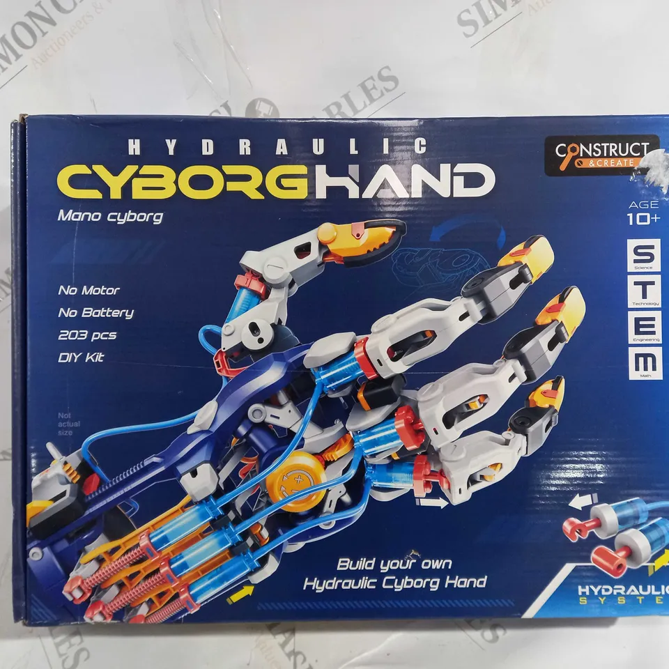 Construct and Create Hydraulic Cyborg Hand Kit