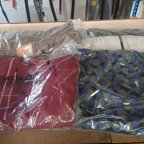 APPROXIMATELY 11 ITEMS OF ASSORTED BRAND NEW REGATTA CLOTHING AND ACCESSORIES