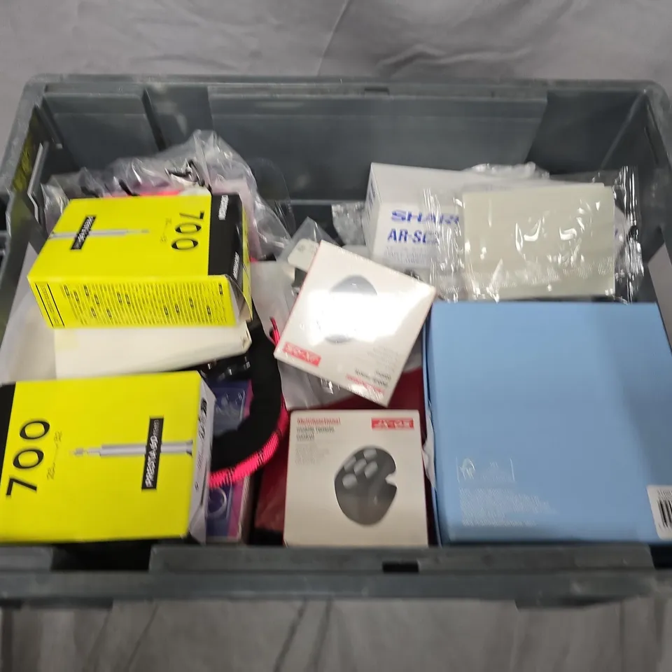 APPROXIMATELY 20 ASSORTED HOUSEHOLD ITEMS TO INCLUDE DECATHLON, STAPLE CARTRIDGES AND WIRES