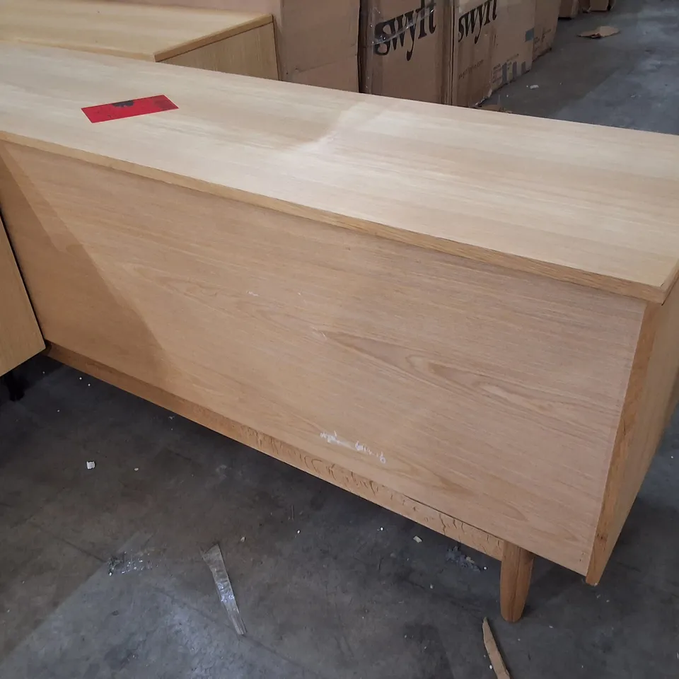 SWYFT SIDEBOARD 01 - OAK