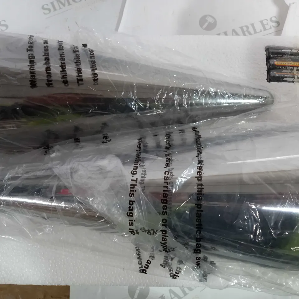 BOXED KELLY HOPPEN SET OF 2 INDOOR OUTDOOR PRELIT GLASS DECOR - REFLECTIVE CONES