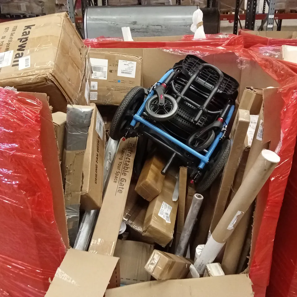 PALLET OF ASSORTED HOUSEHOLD GOODS AND PRODUCTS TO INCLUDE; RETRACTABLE GATE. CEILING FAN WITH LIGHT ETC