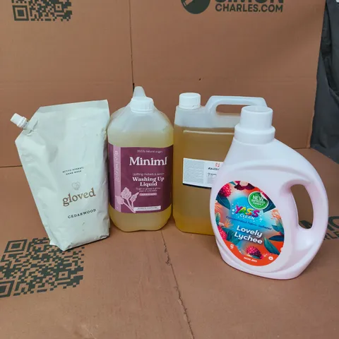 APPROXIMATELY 4 ASSORTED LARGE LIQUIDS TO INCLUDE MINIML WASHING UP LIQUID, YASS CLEAN SOFTENER, GLOVED CEDARWOOD HAND WASH