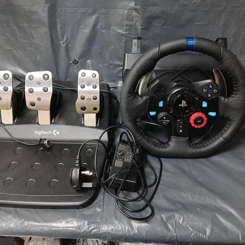 BOXED LOGITECH G29 DRIVING FORCE RACING WHEEL FOR PS5, PS4, PS3 
