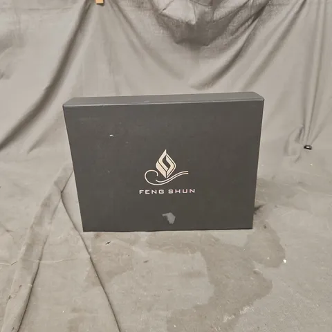 FENG SHUN PIPE SET – FIVE BRIAR PIPES IN PRESENTATION BOX