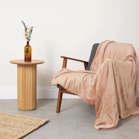 COZEE HOME FAMILY SIZED VELVETSOFT THROW STONE