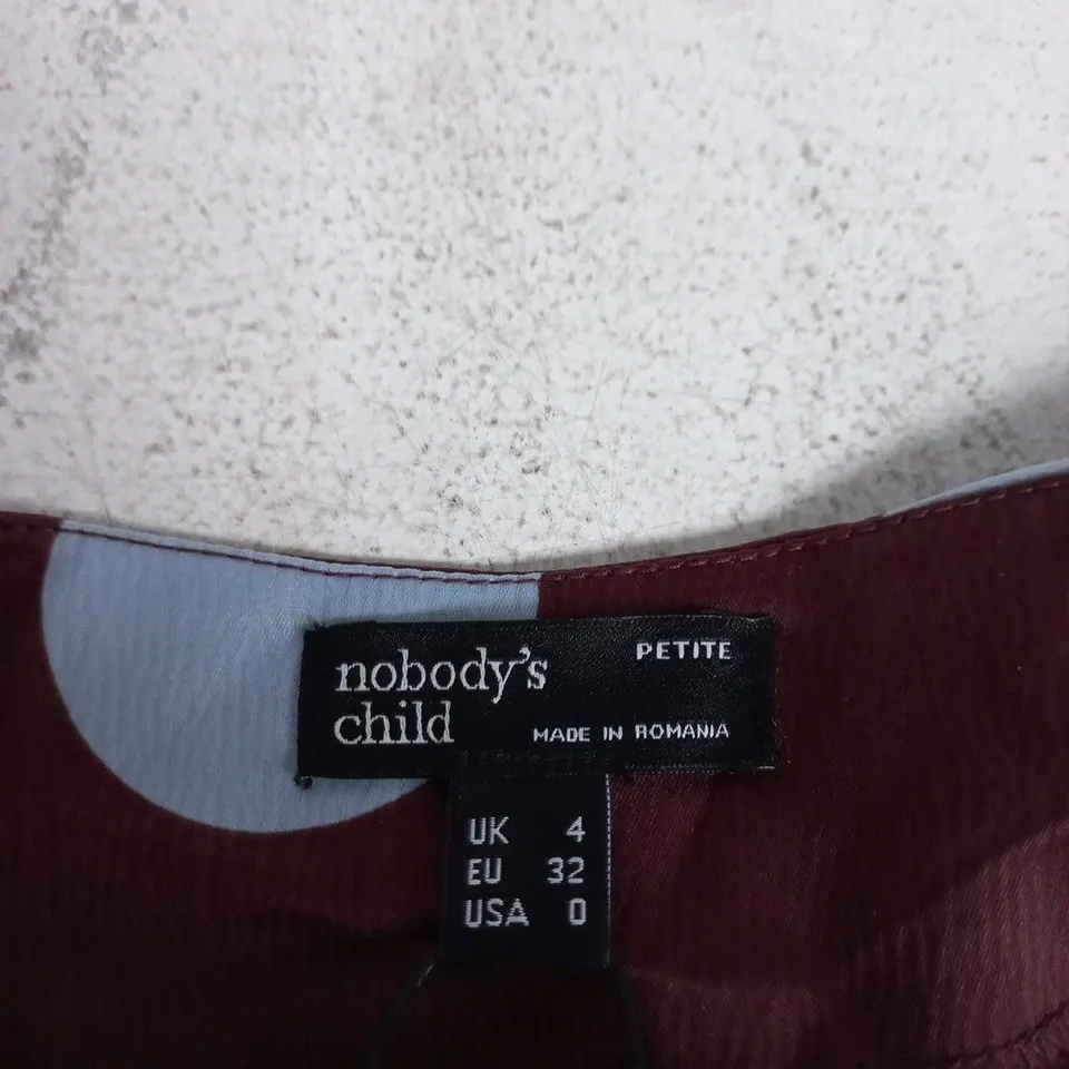 NOBODY'S CHILD PETITE WILLOW SPOT DRESS – BURGUNDY WITH LIGHT BLUE DOTS, UK 4