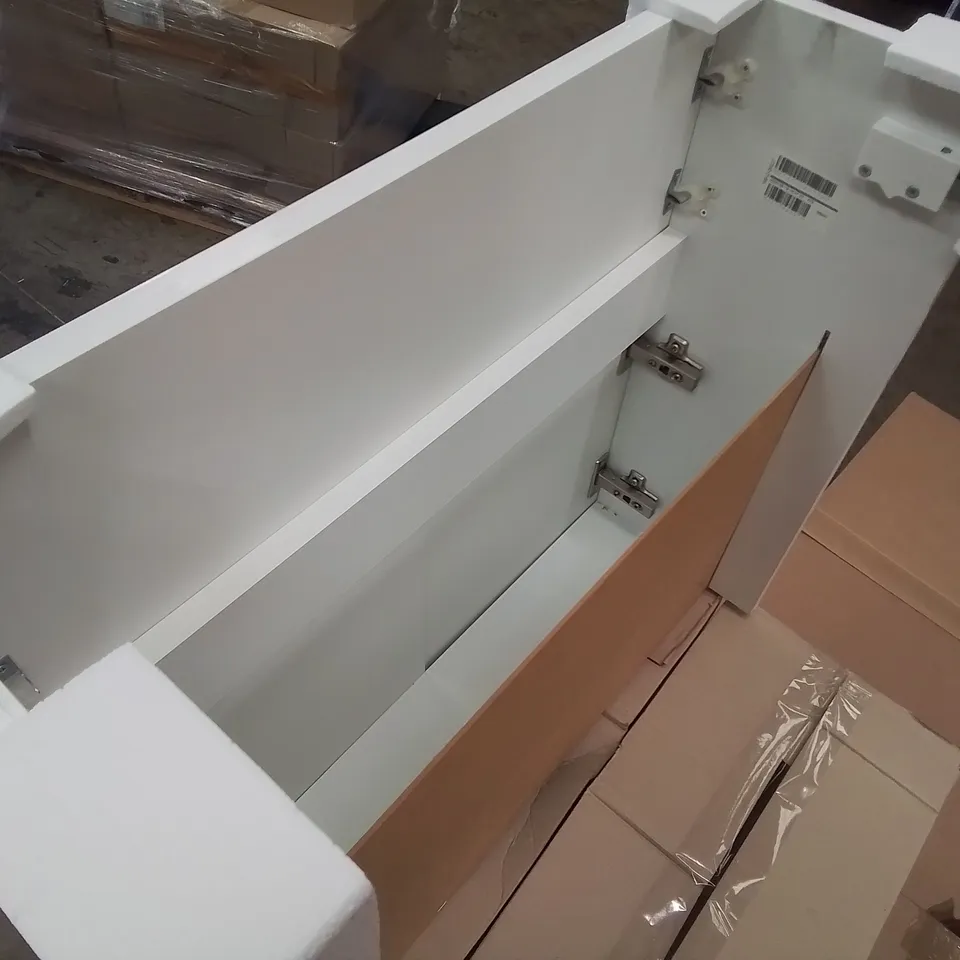 BOXED AS NEW VELDEAU LIANA 600MMWH VANITY UNIT ULTRA SLIM - 626X246X586MM