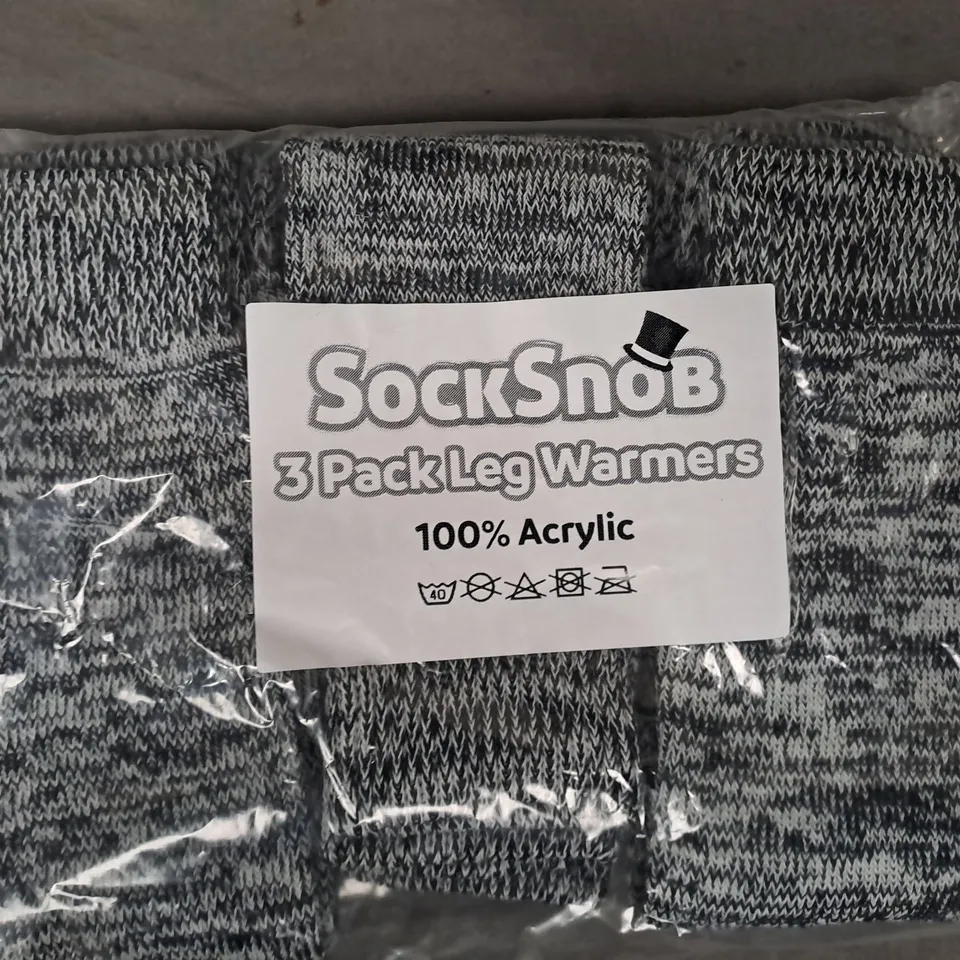 BOX OF APPROXIMATELY 10 ASSORTED SOCK SNOB 3-PACK LEG WARMERS IN GREY - COLLECTION ONLY