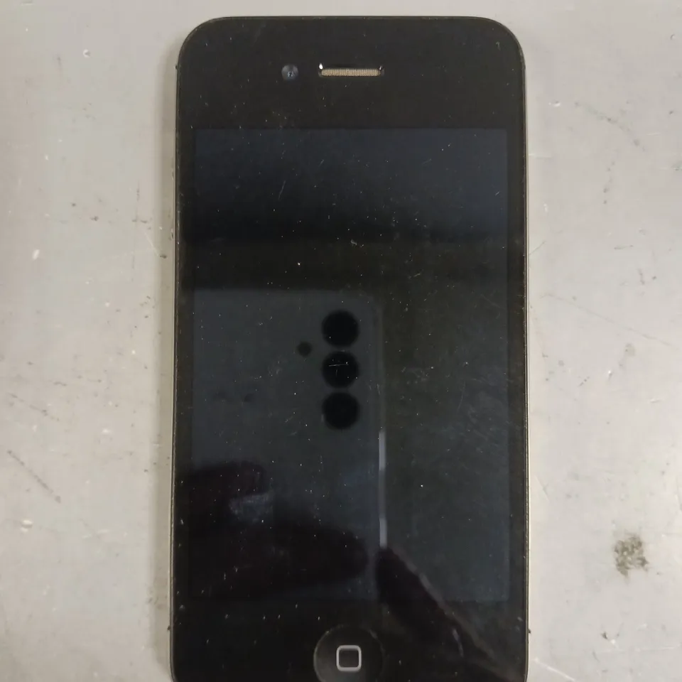 APPLE IPHONE 4S SMARTPHONE 